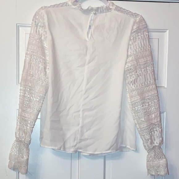 What blouse 100% Polyester size S - Picture 2 of 3